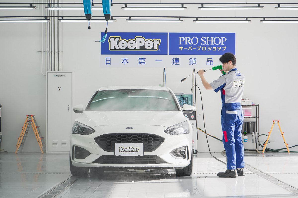 KeePer 標準化的施作流程確保施作品質，還能精準掌握施作時間，完美展現日式職人精神。_1.jpg