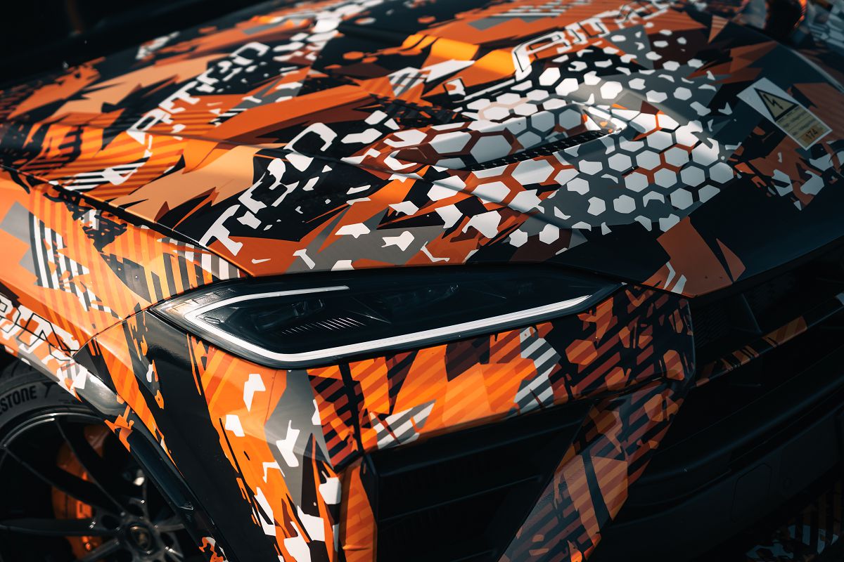 Urus_SE_Performante_Wrap_Tech_Days_-_Andy_Casano00007.jpg